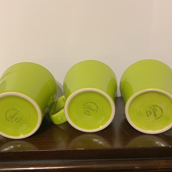 Fiesta Lime Green Dining Mugs - Picture 5 of 11